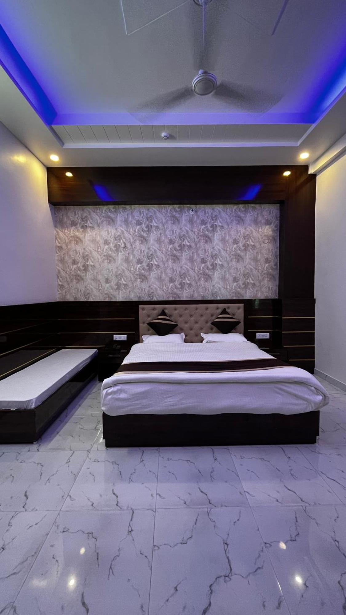 Hotel Mangalam Grand Lucknow Exterior foto