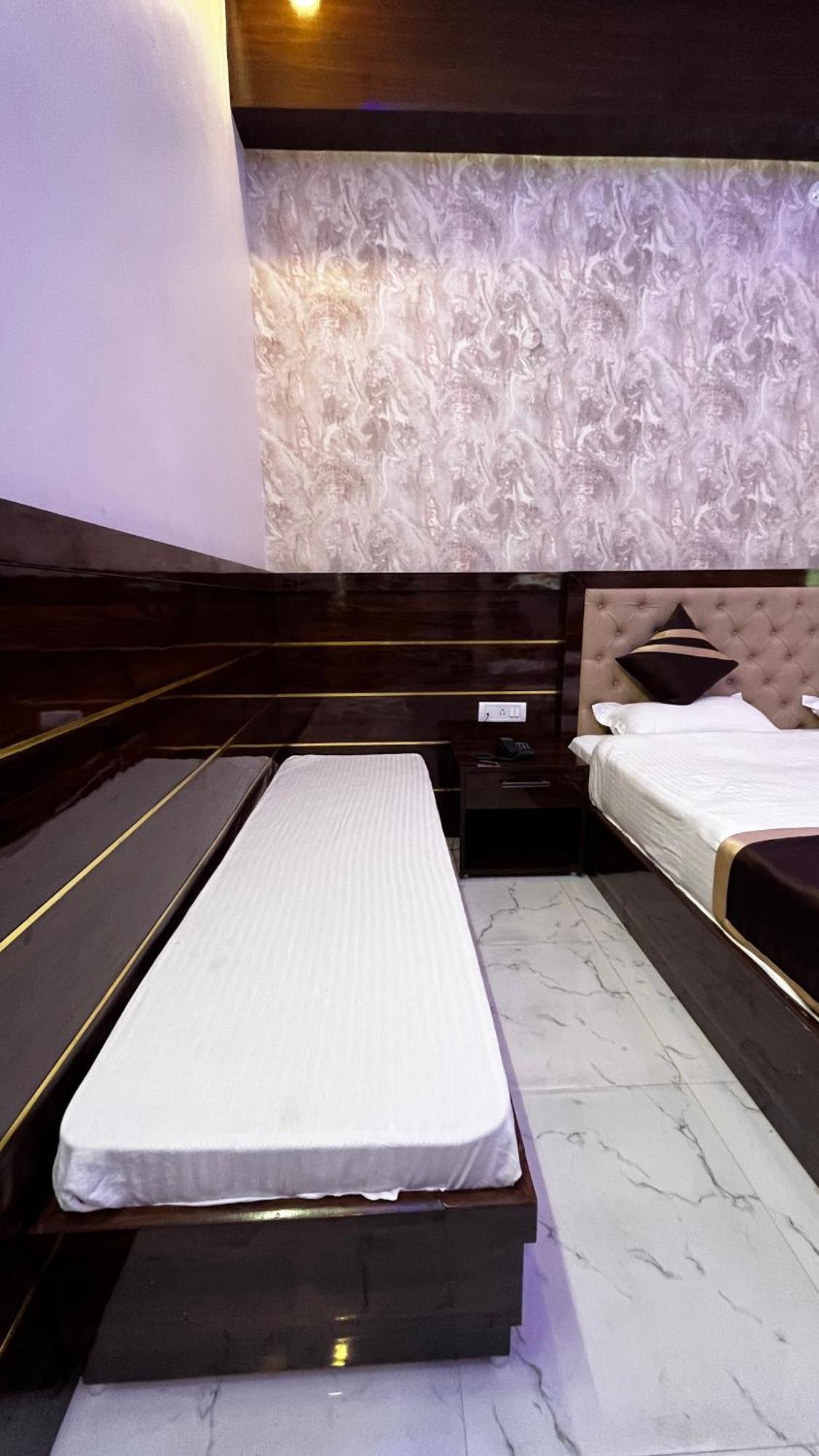 Hotel Mangalam Grand Lucknow Exterior foto